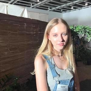 Meet your Posher, Ali